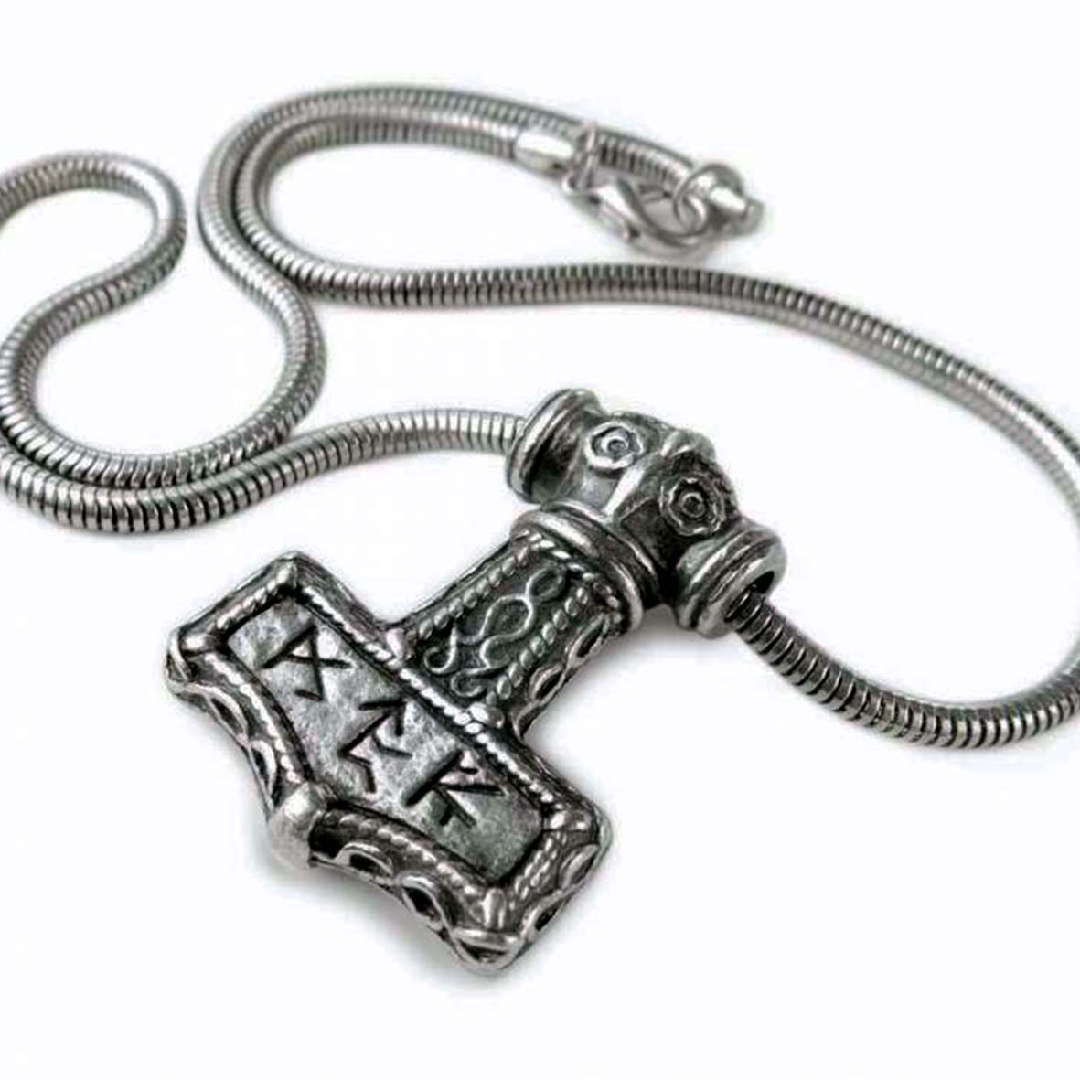 Bindrune Hammer Pendant